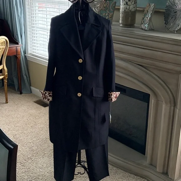 Kasper 2 Piece Classic Pant Suit - Picture 5 of 15